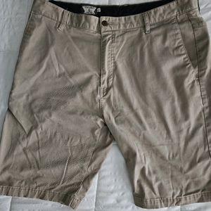 Volcom shorts